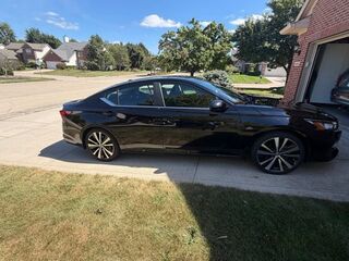 2020 Nissan Altima 2.5 SR