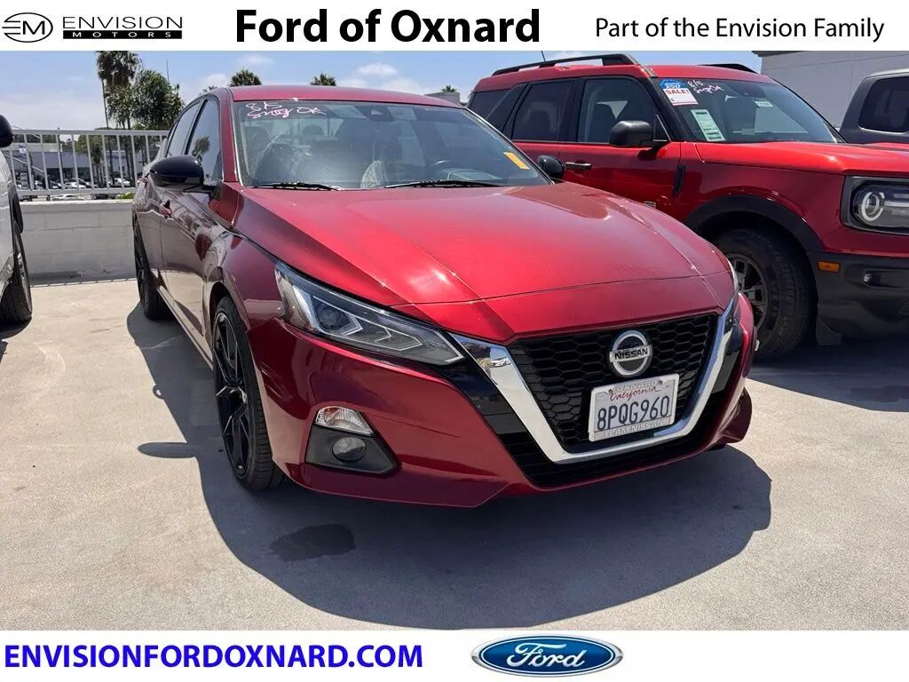 2020 Nissan Altima 2.5 SR — photo 1 of 3