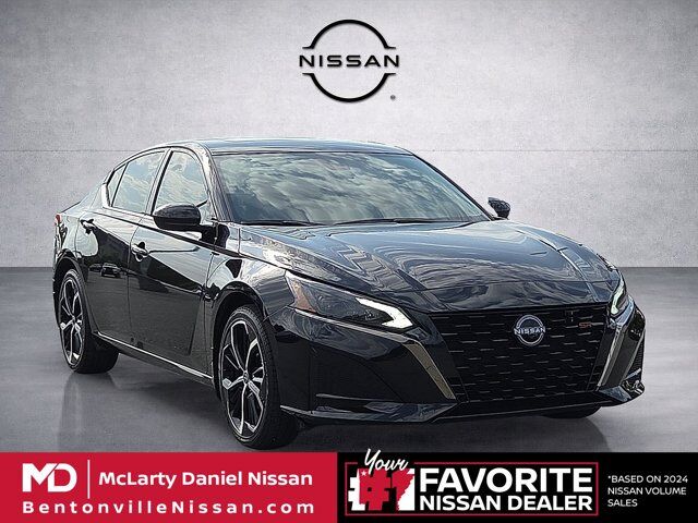2025 Nissan Altima SR