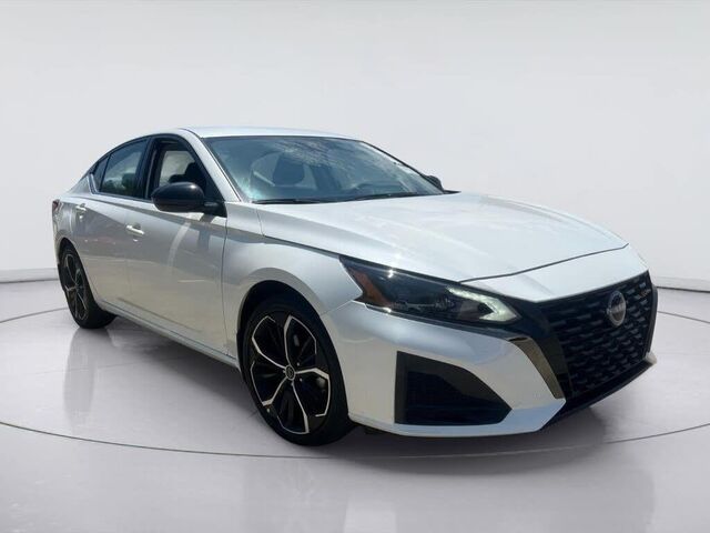 2025 Nissan Altima 2.5 SR
