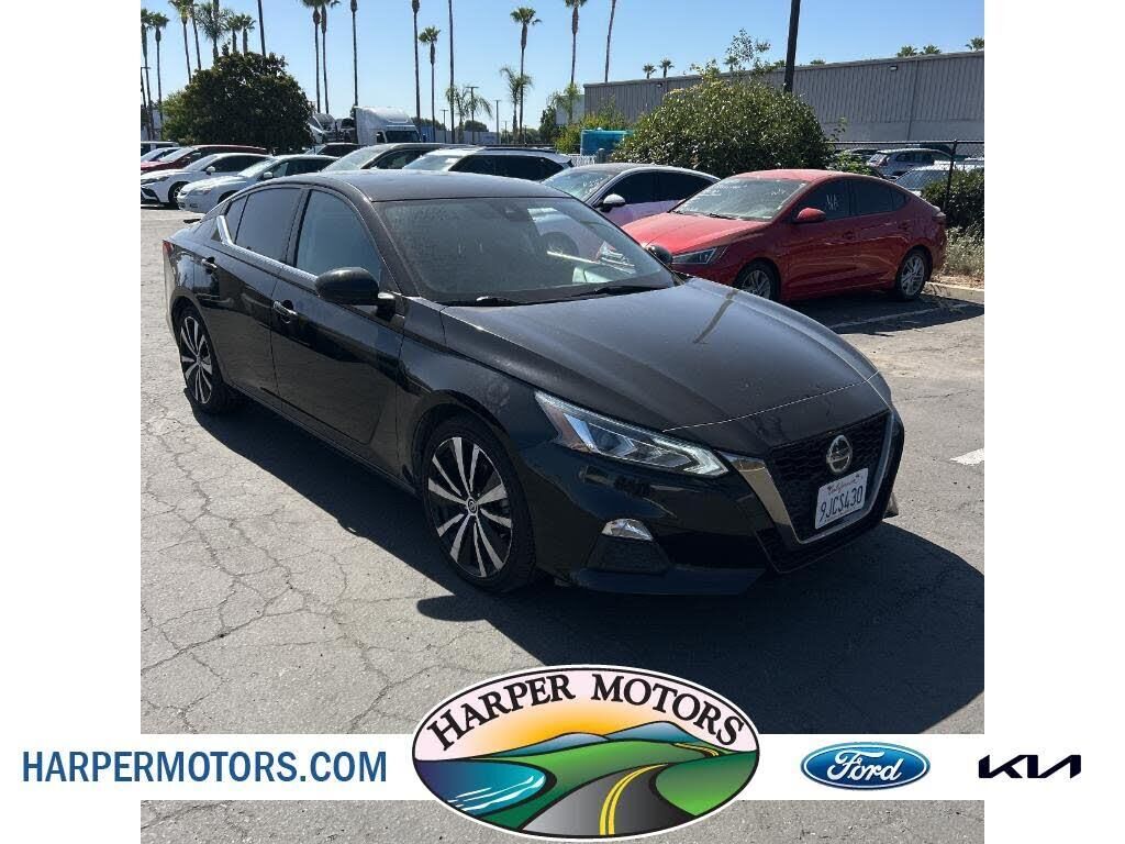 2021 Nissan Altima 2.5 SR — photo 1 of 1