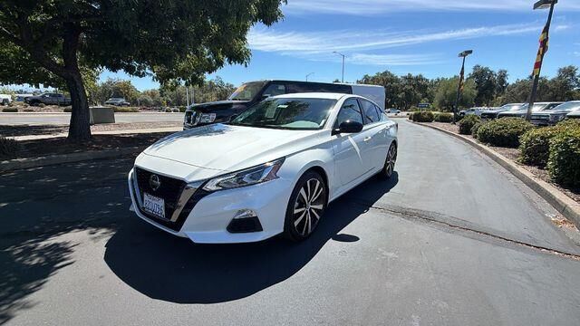 2022 Nissan Altima 2.5 SR