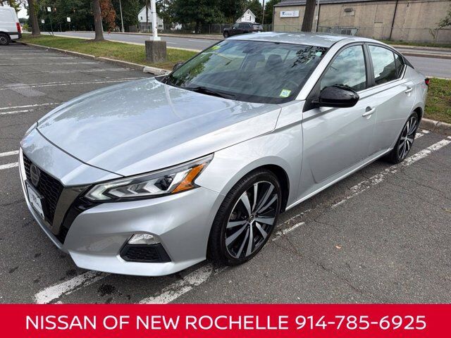 2022 Nissan Altima 2.5 SR