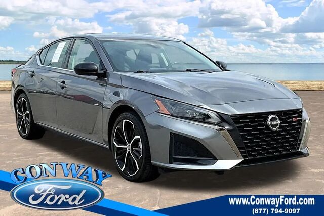 2025 Nissan Altima 2.5 SR