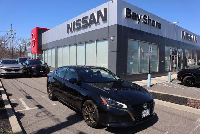 2025 Nissan Altima 2.5 SR