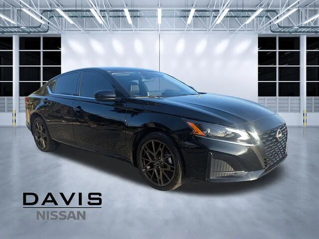 2025 Nissan Altima 2.5 SR