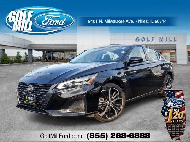 2023 Nissan Altima 2.5 SR — photo 1 of 13