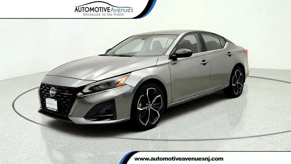 2023 Nissan Altima 2.5 SR