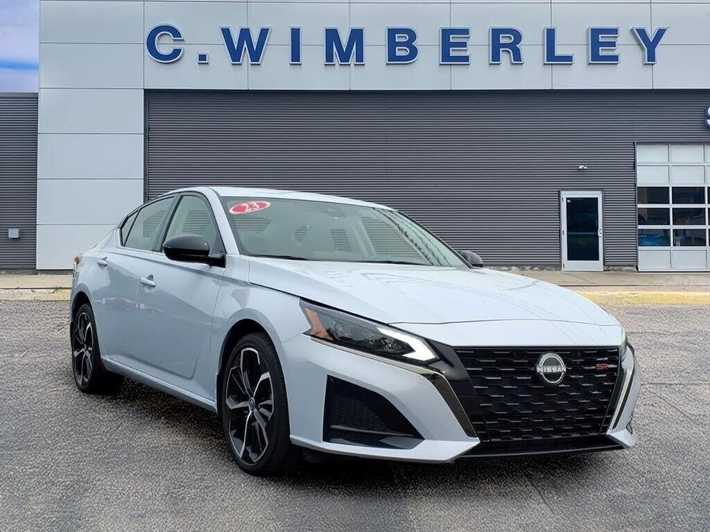 2023 Nissan Altima 2.5 SR