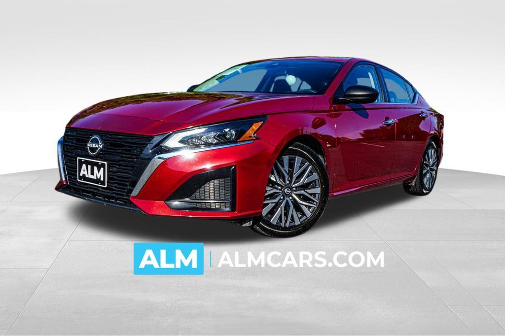 2024 Nissan Altima 2.5 SV — photo 1 of 13