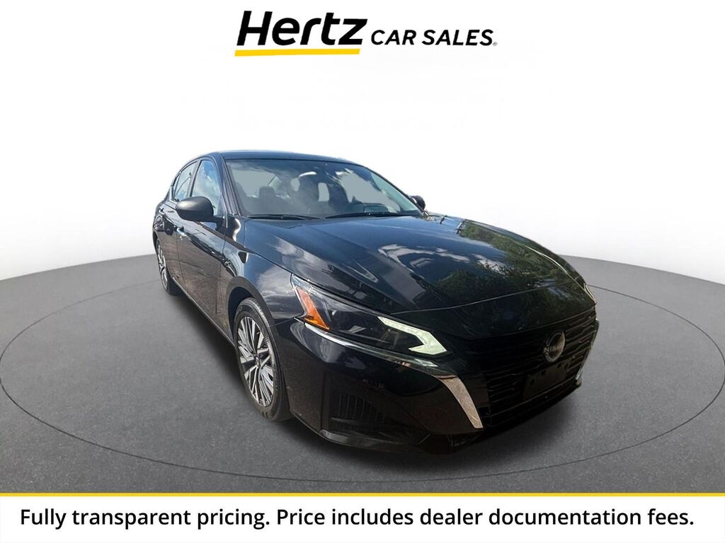 2025 Nissan Altima SV — photo 1 of 1