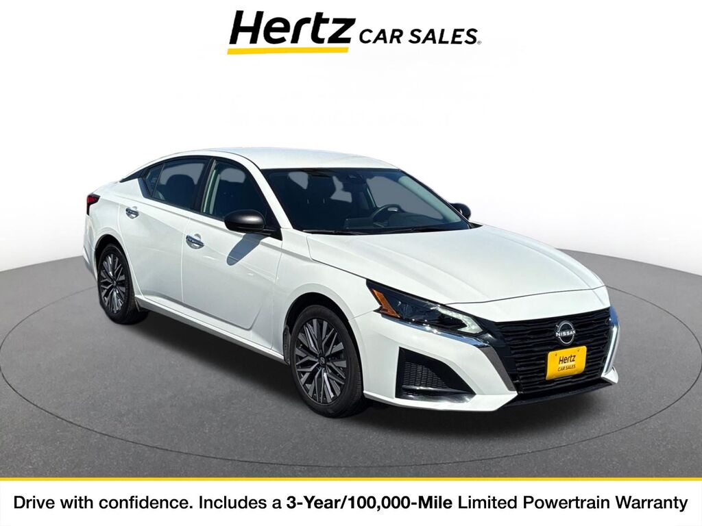 2025 Nissan Altima SV — photo 1 of 1