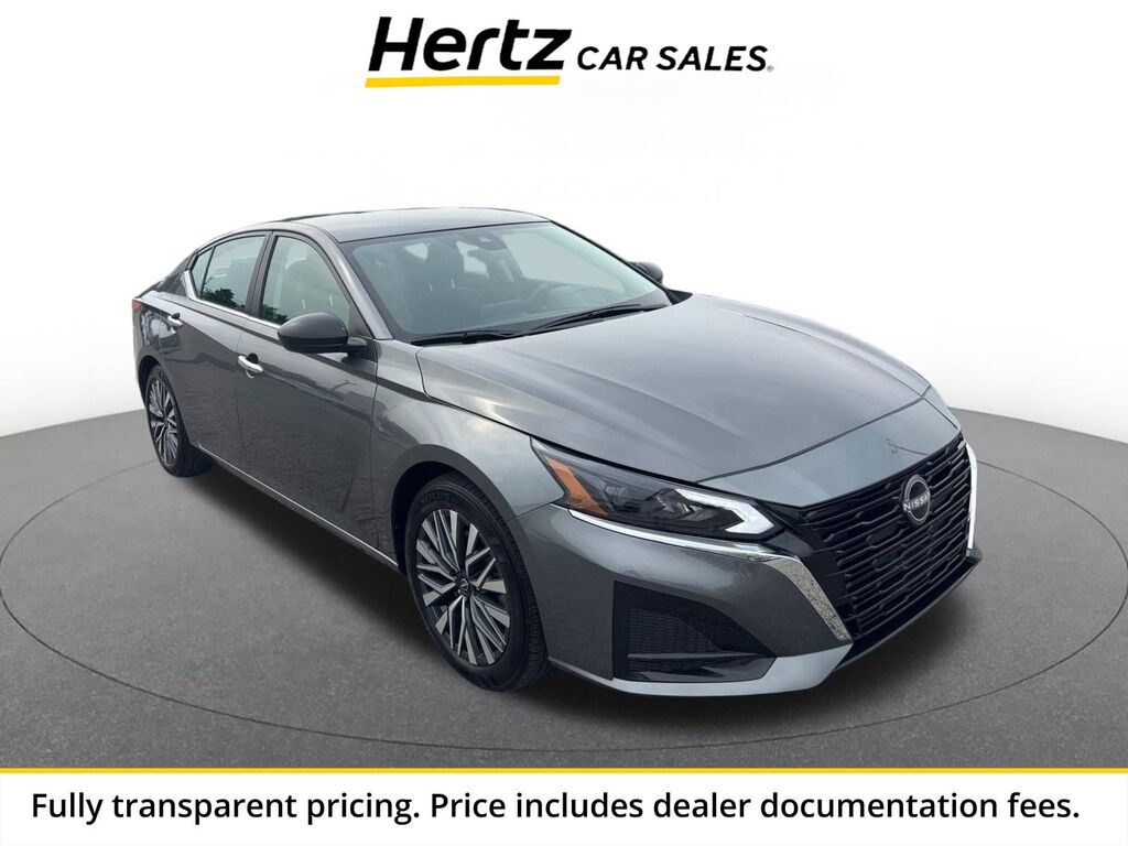 2025 Nissan Altima SV — photo 1 of 1