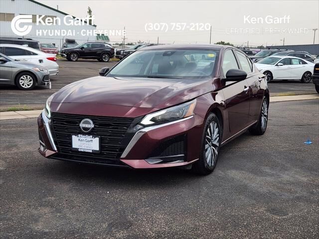 2024 Nissan Altima 2.5 SV — photo 1 of 1