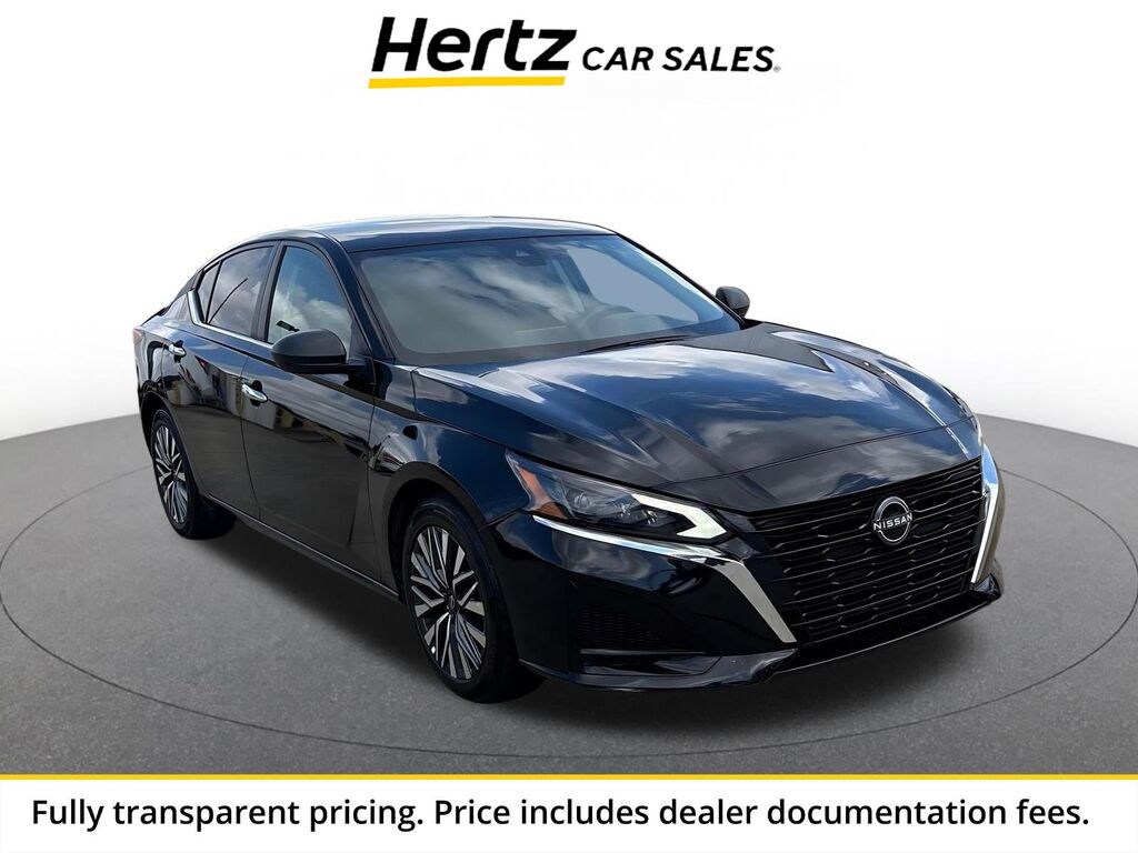 2025 Nissan Altima SV — photo 1 of 1