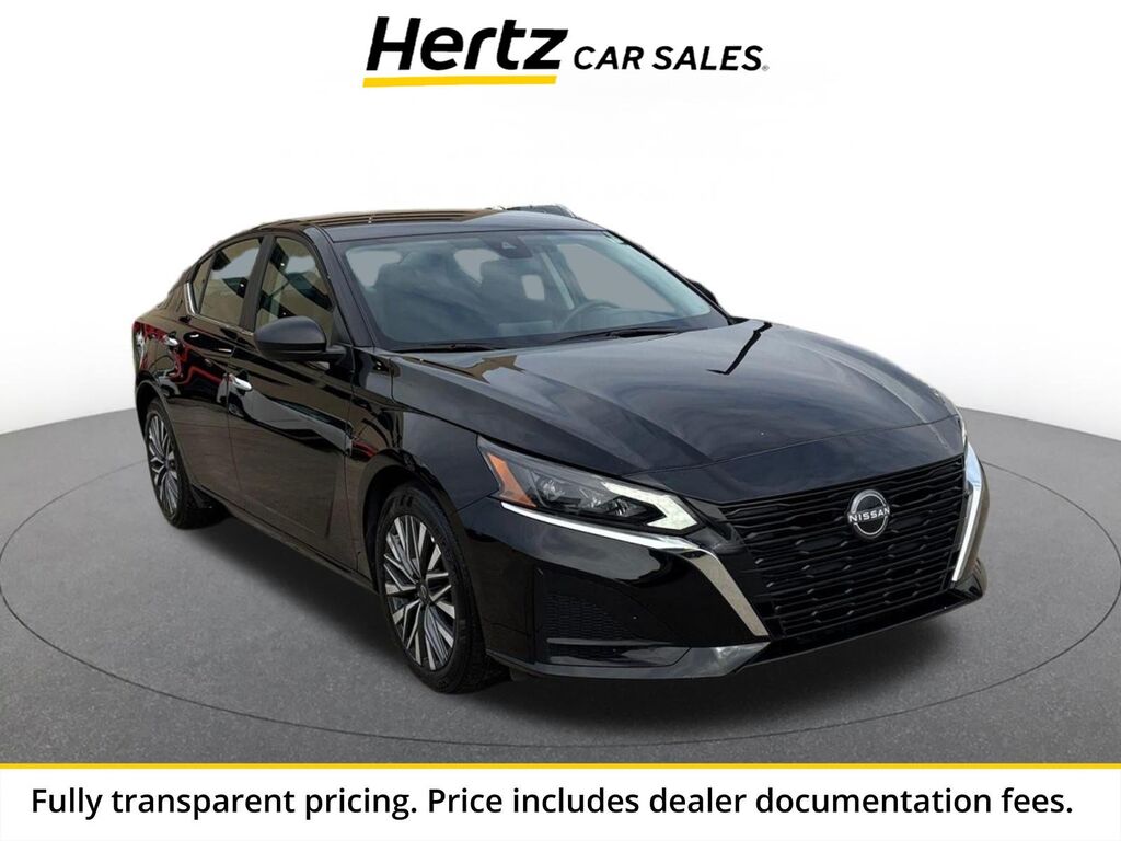 2025 Nissan Altima SV — photo 1 of 1