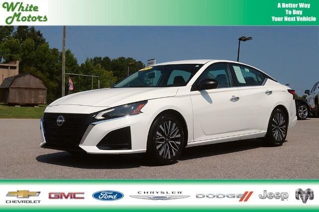 2025 Nissan Altima 2.5 SV