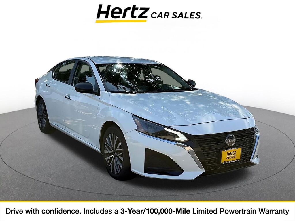2025 Nissan Altima SV — photo 1 of 1