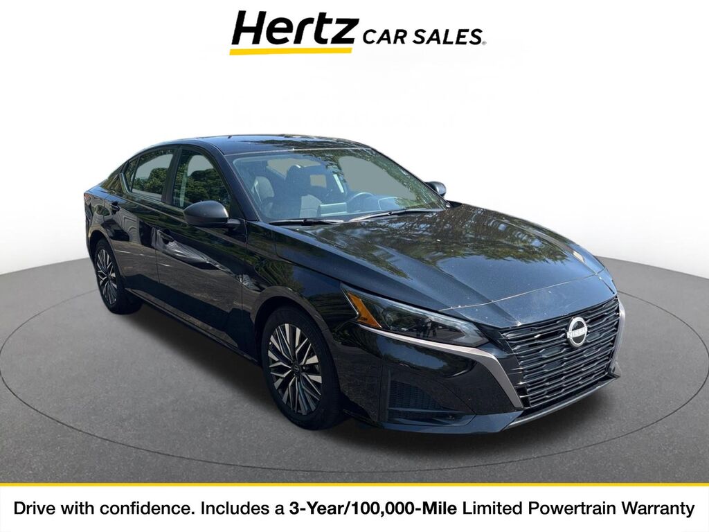 2026 Nissan Altima SV — photo 1 of 11