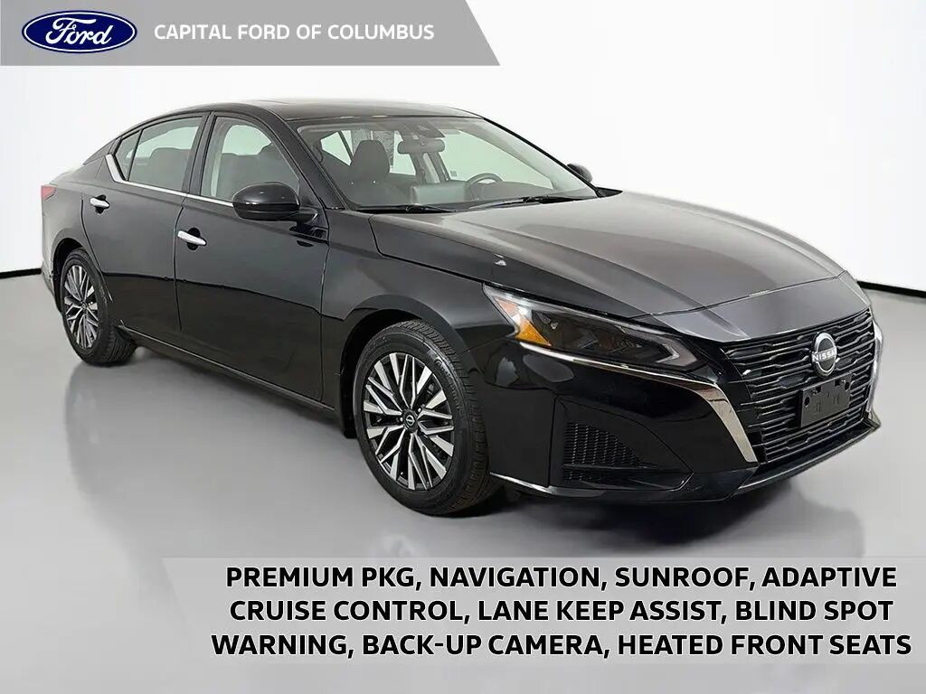 2023 Nissan Altima 2.5 SV — photo 1 of 11