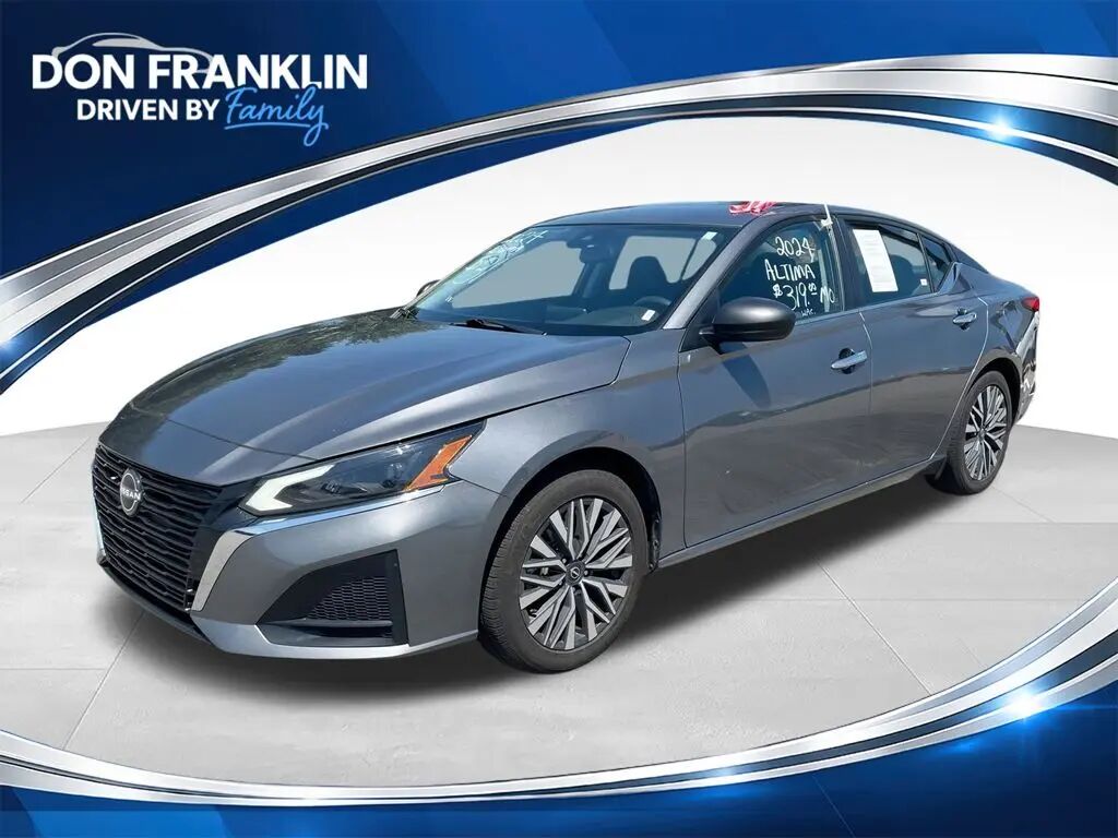 2024 Nissan Altima 2.5 SV — photo 1 of 13