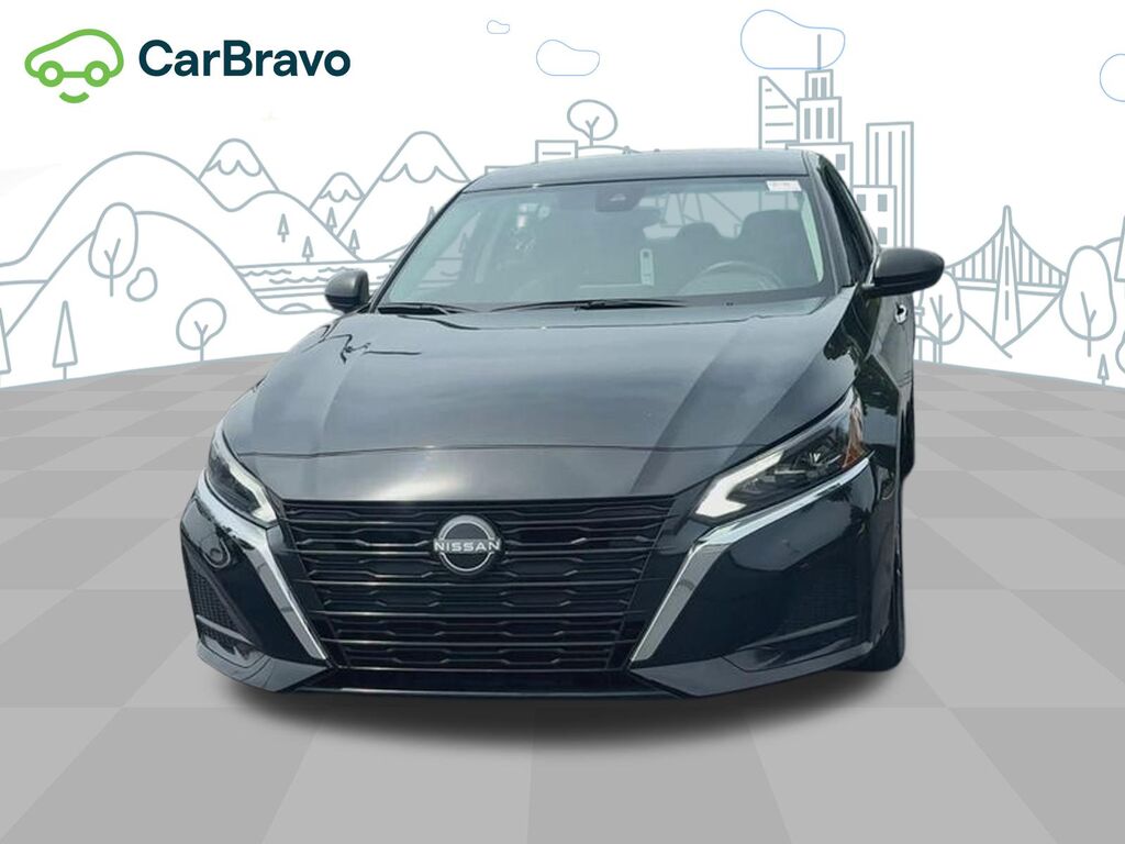 2025 Nissan Altima SV FWD — photo 1 of 7