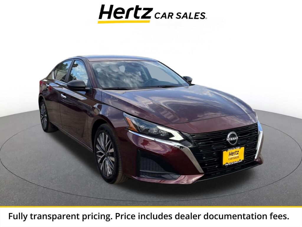 2025 Nissan Altima SV — photo 1 of 1