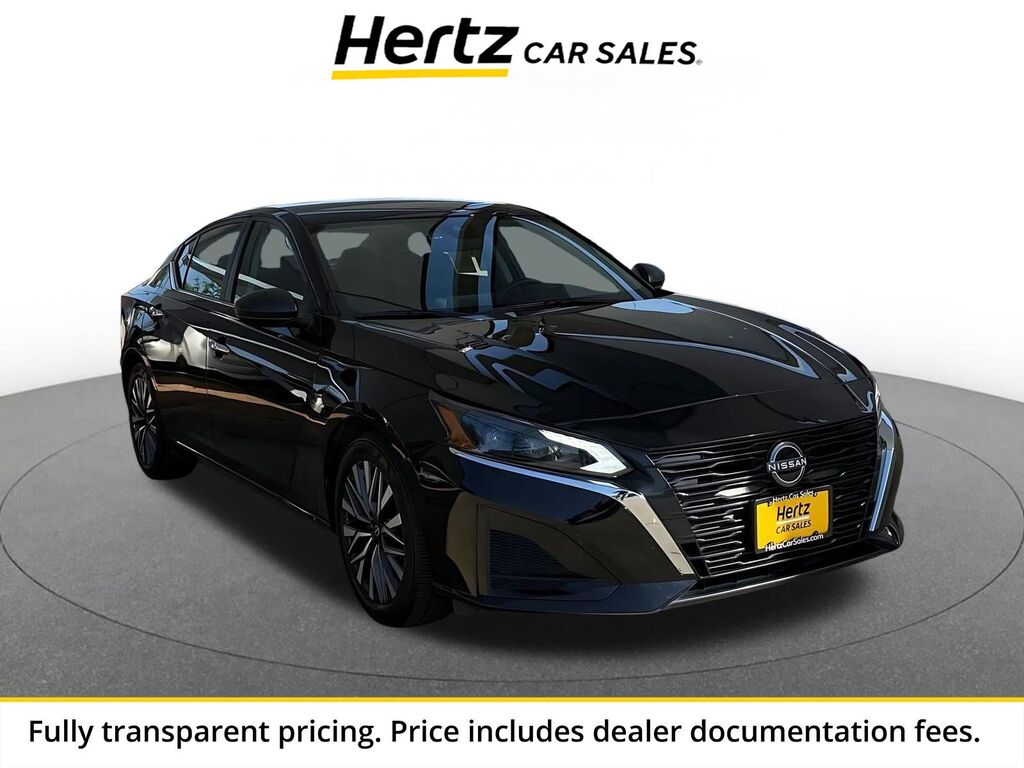 2025 Nissan Altima SV — photo 1 of 1