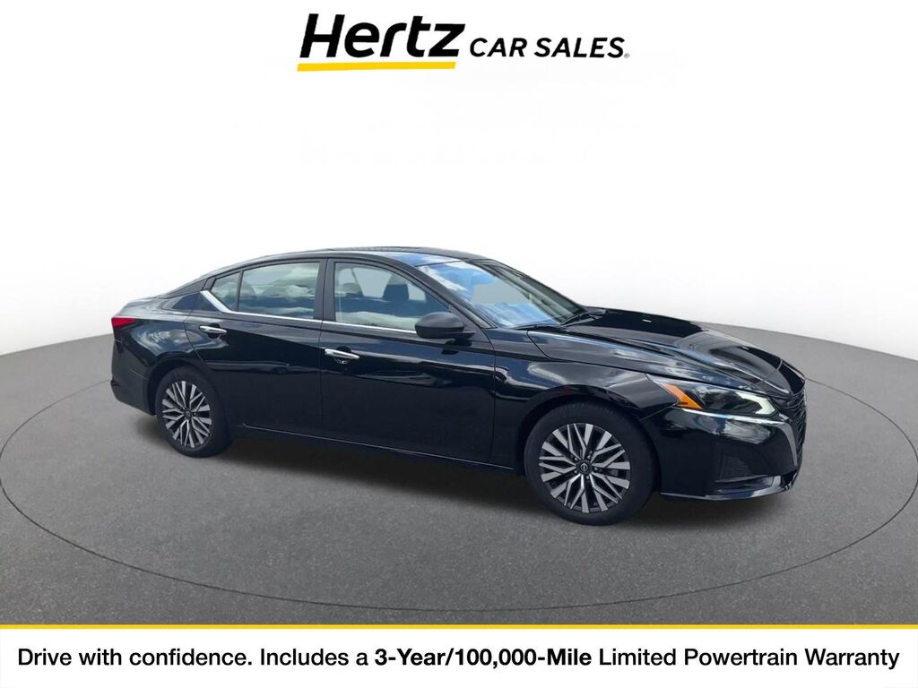 2025 Nissan Altima SV — photo 1 of 1