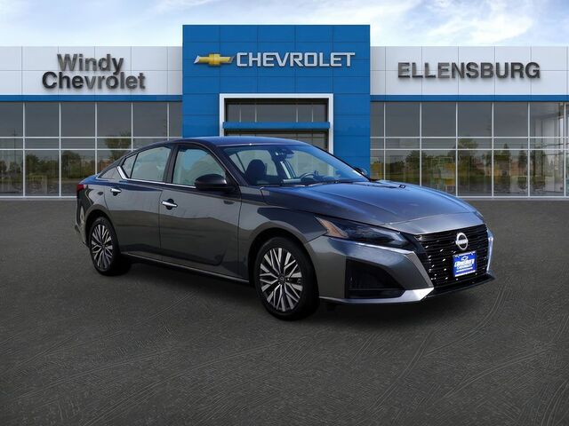 2025 Nissan Altima