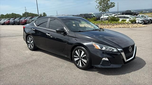 2022 Nissan Altima 2.5 SV