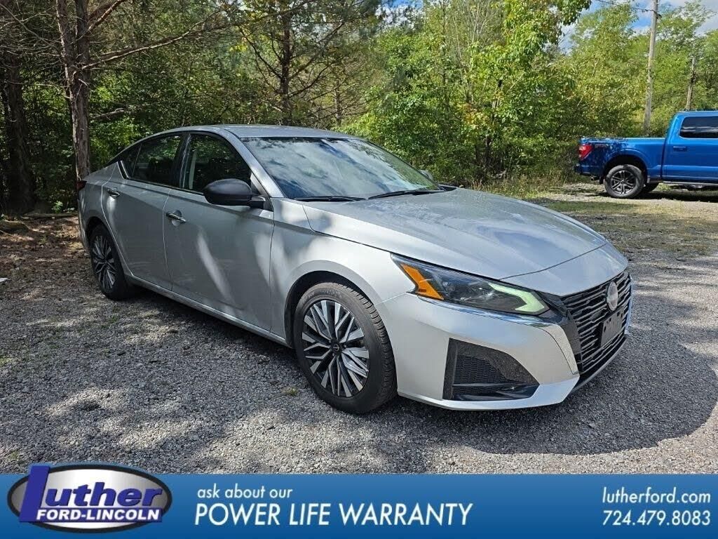 2024 Nissan Altima 2.5 SV — photo 1 of 1