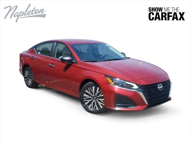 2025 Nissan Altima 2.5 SV — photo 1 of 1