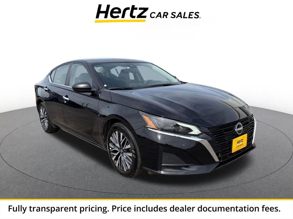 2025 Nissan Altima SV — photo 1 of 1