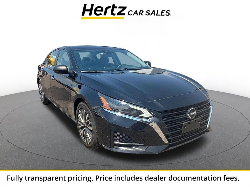 2025 Nissan Altima SV — photo 1 of 1