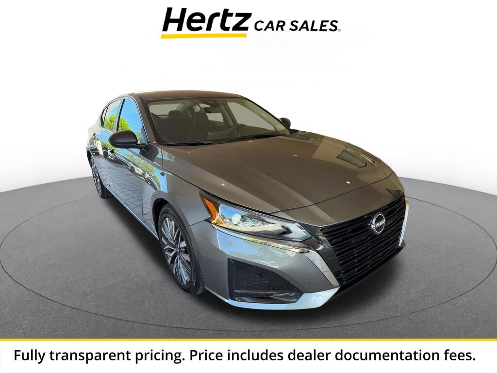2025 Nissan Altima SV — photo 1 of 1