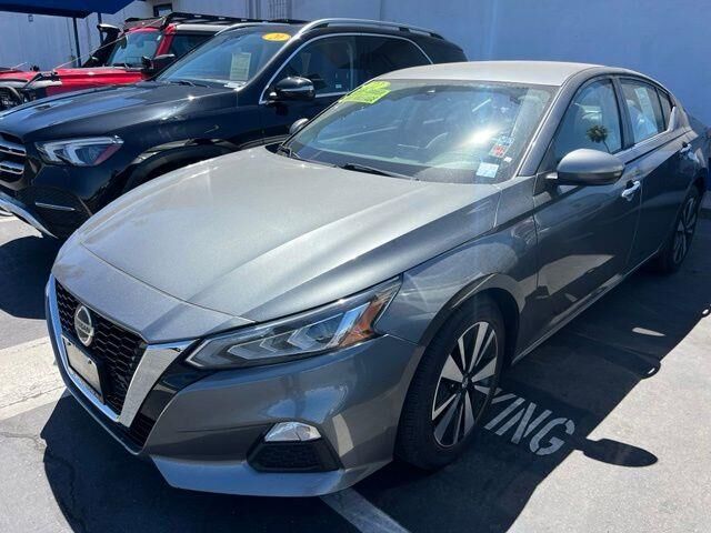 2022 Nissan Altima 2.5 SV