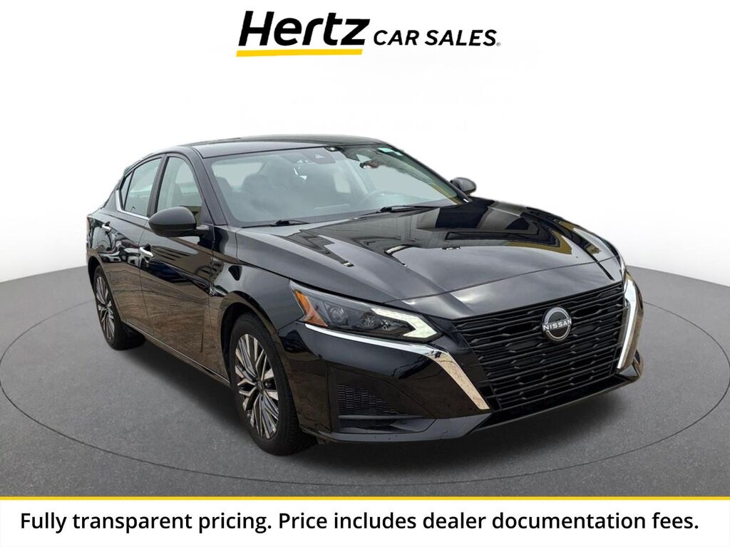 2025 Nissan Altima SV — photo 1 of 1