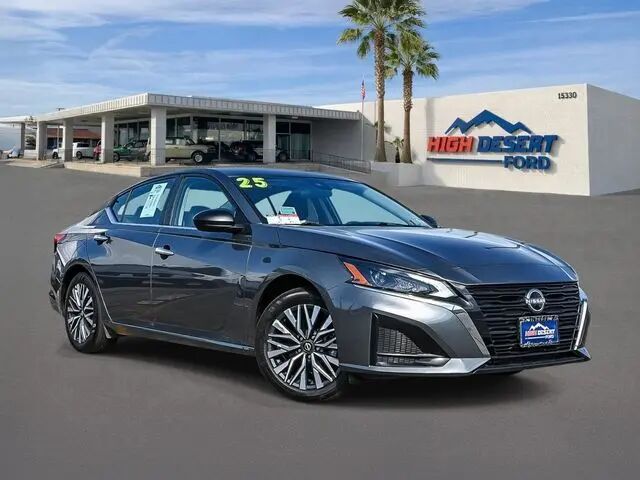 2025 Nissan Altima 2.5 SV — photo 1 of 1