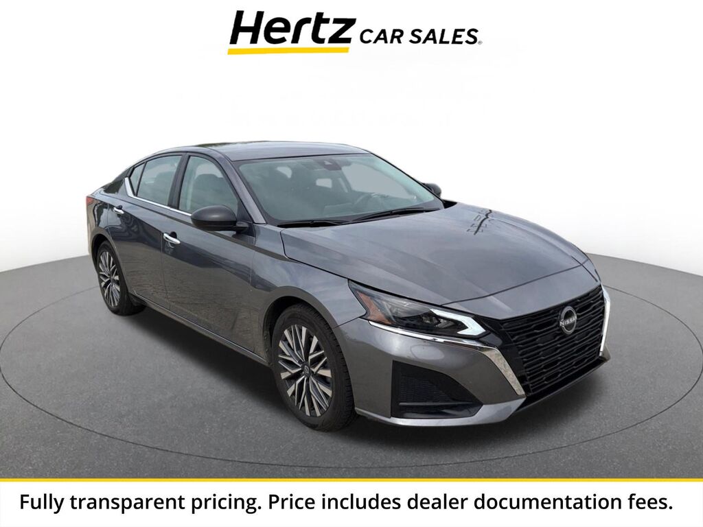 2025 Nissan Altima SV — photo 1 of 1