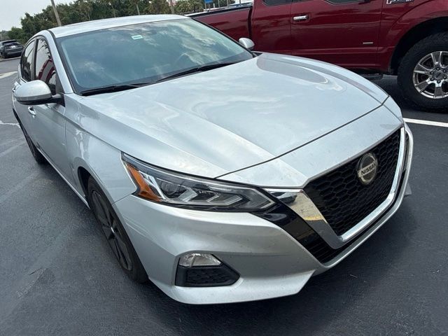 2021 Nissan Altima 2.5 SV