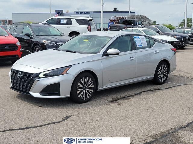 2024 Nissan Altima 2.5 SV — photo 1 of 13
