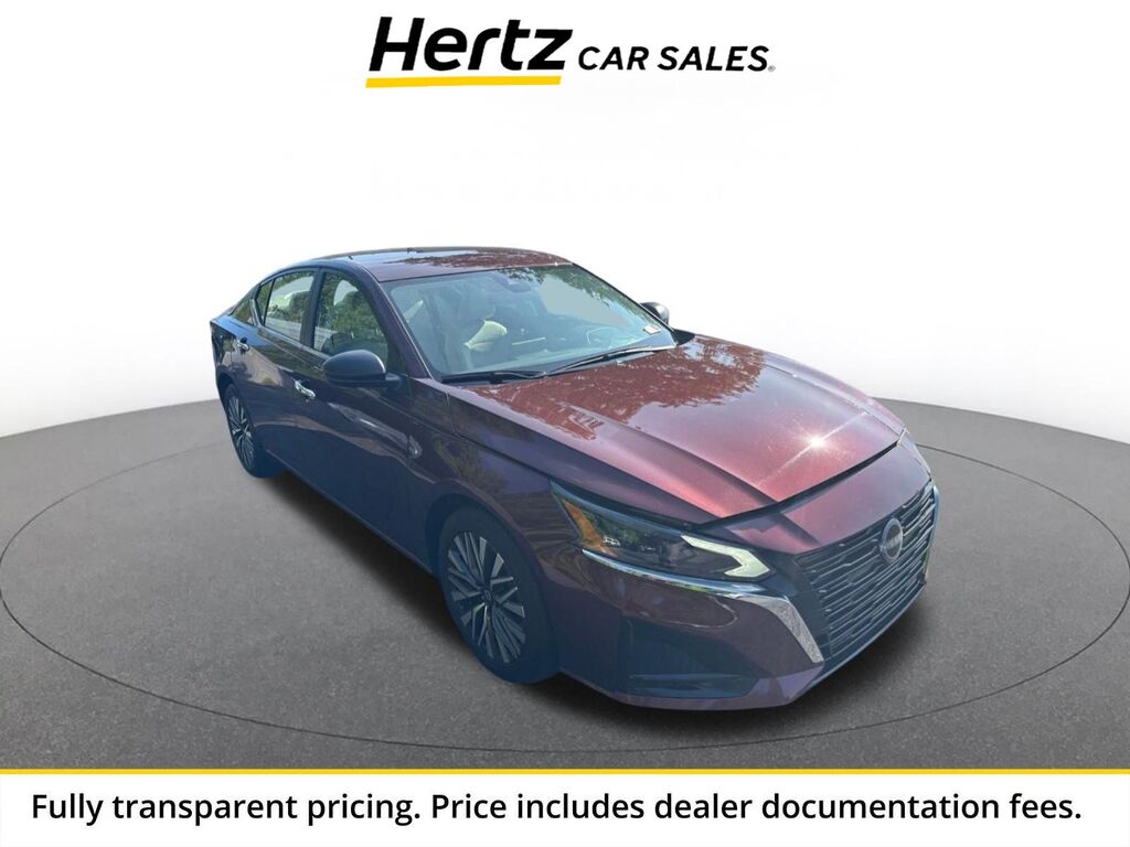 2025 Nissan Altima SV — photo 1 of 1
