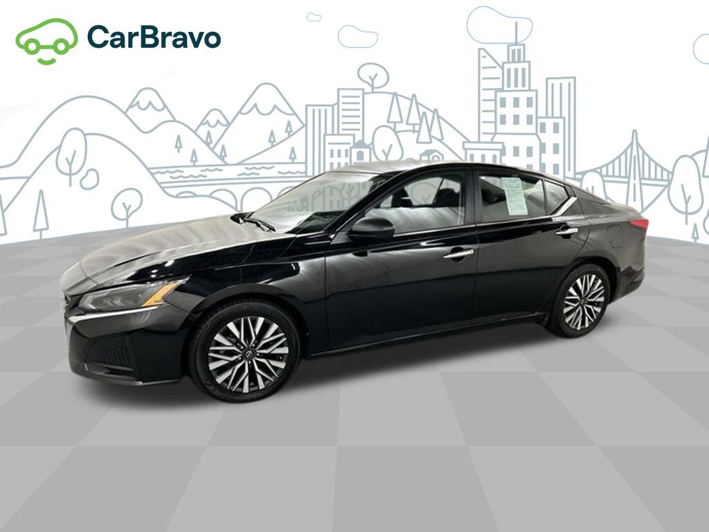 2024 Nissan Altima 2.5 SV — photo 1 of 7