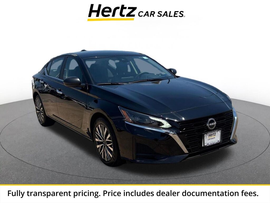 2025 Nissan Altima SV — photo 1 of 1