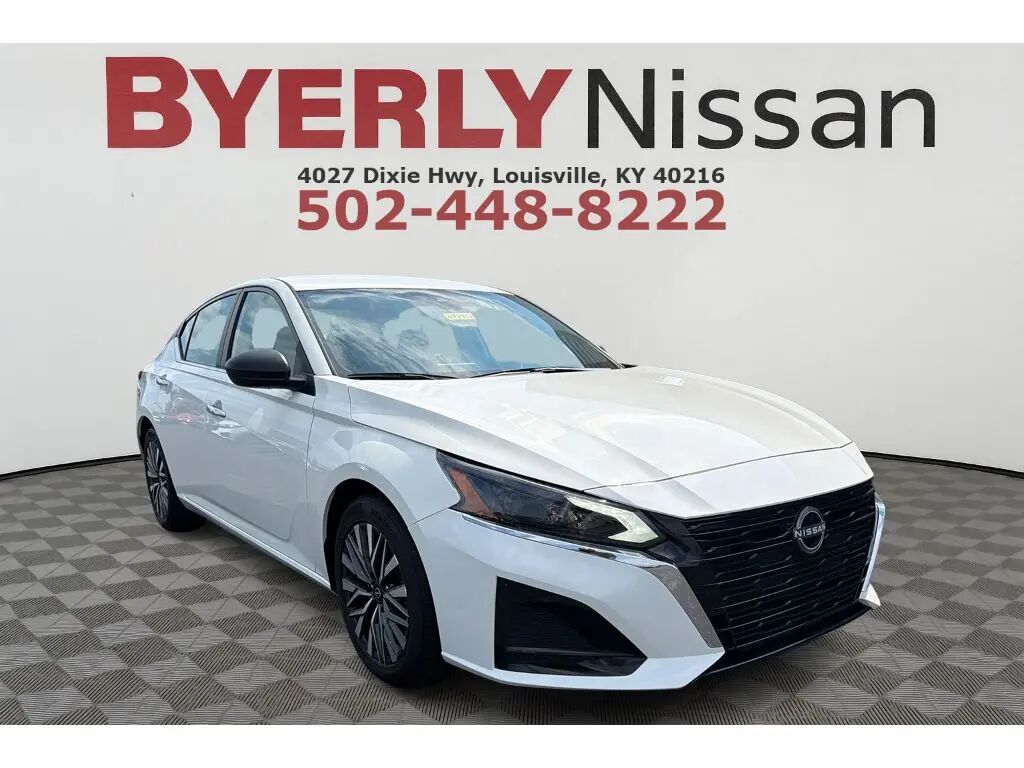 2025 Nissan Altima 2.5 SV — photo 1 of 13