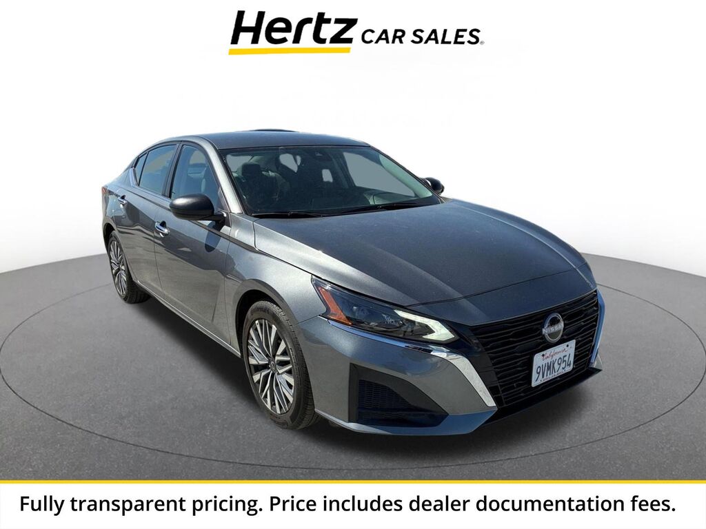 2025 Nissan Altima SV — photo 1 of 1