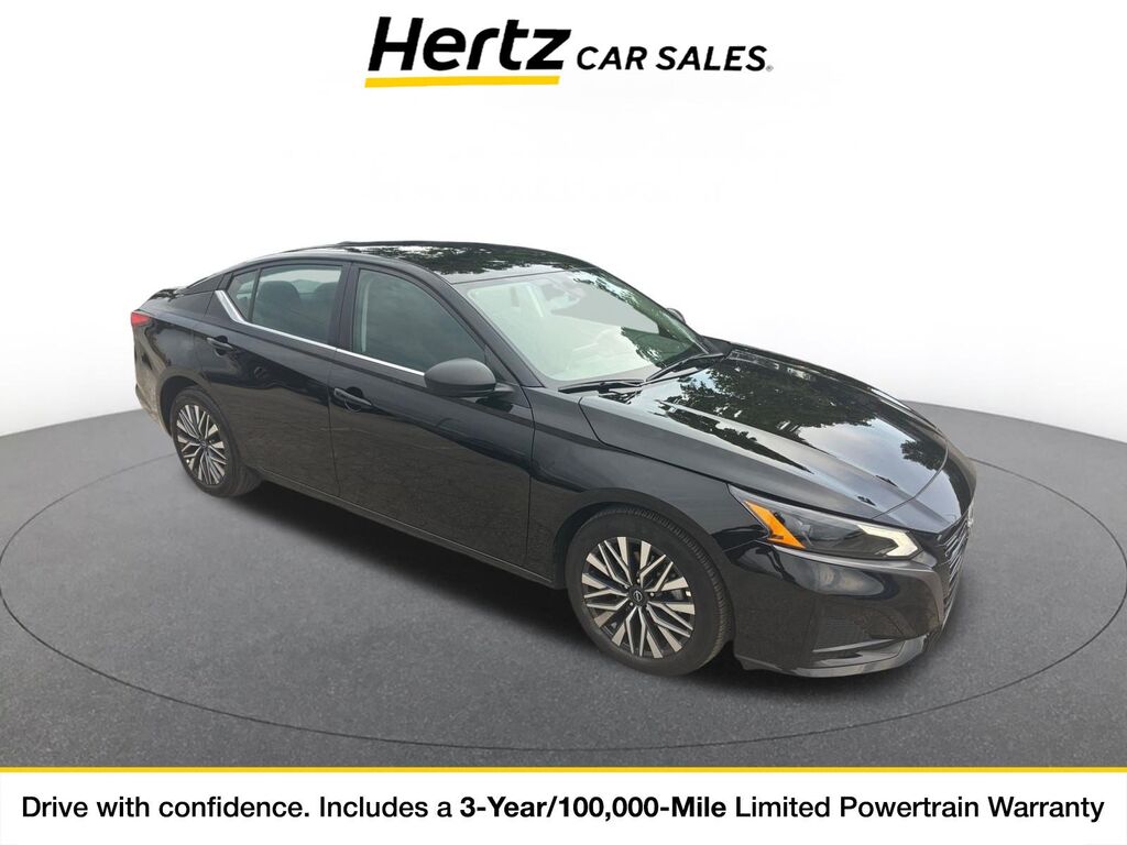 2026 Nissan Altima SV — photo 1 of 11