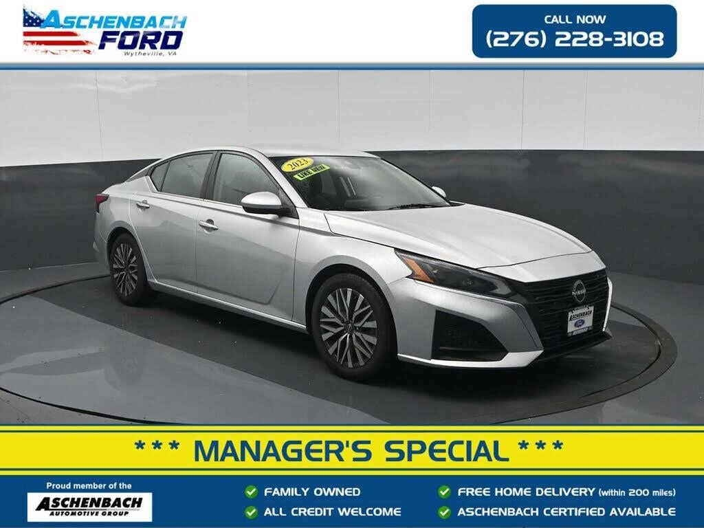 2023 Nissan Altima 2.5 SV — photo 1 of 1