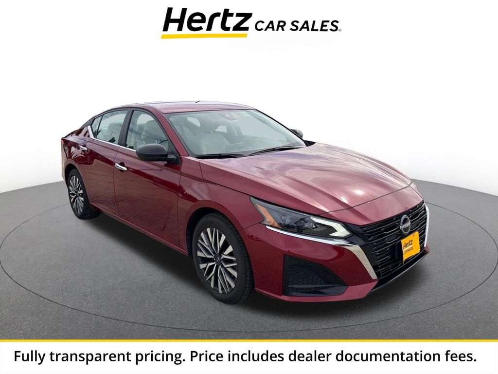 2025 Nissan Altima SV — photo 1 of 1